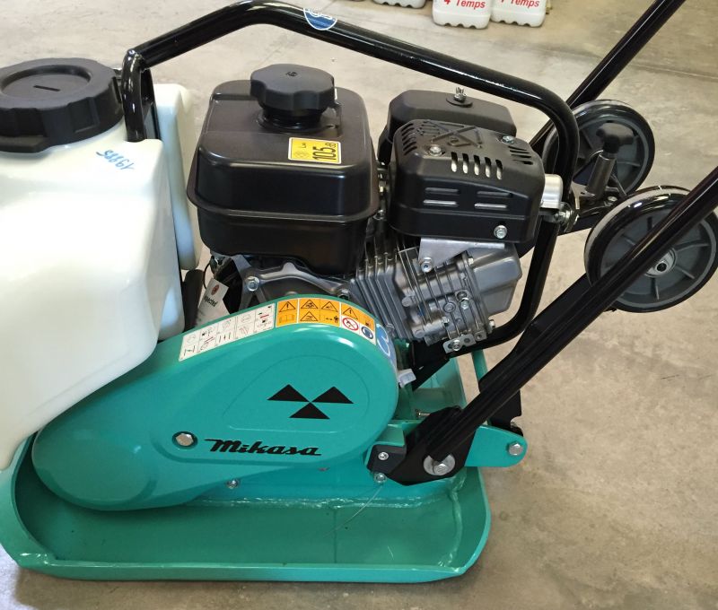 A louer plaque vibrante sur Vitrolles